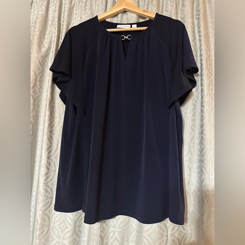 Susan Graver Women’s XL Liquid Knit Navy Blue Silver Hardware Blouse Top Flutter